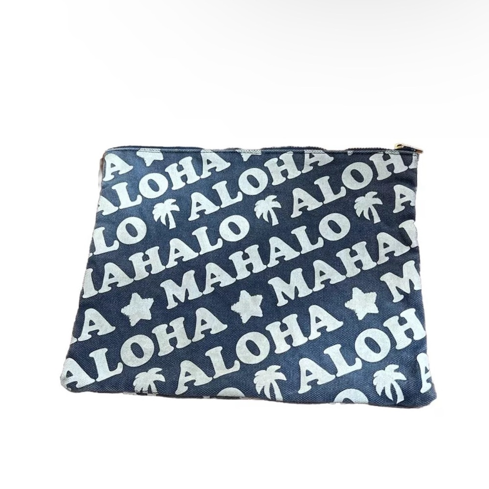 Samantha Thavasa Zipped Pouch Clutch Navy White Canvas Cotton Hawaii Teddy Bear - Picture 2 of 7